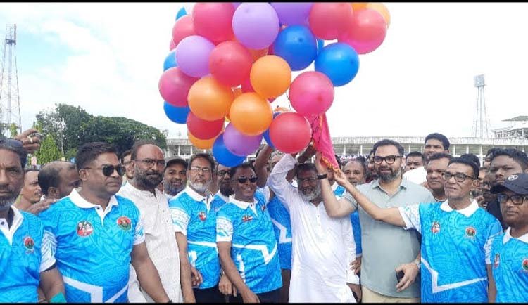 বরিশালে জিয়া স্মৃতি প্রীতি ফুটবল ম্যাচে সাবেক খেলোয়াড়দের মিলনমেলা