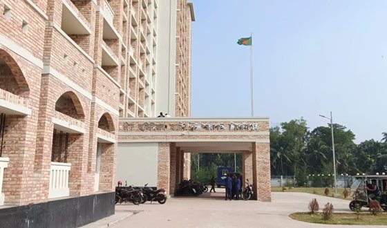 পিরোজপুরে সংঘবদ্ধ চক্রের চাঁদা উত্তোলন, তদন্তের নির্দেশ