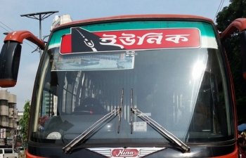 বেপরোয়া গতিতে বাস চালাতে নিষেধ করায় পবিপ্রবি অধ্যাপককে গালাগাল, শিক্ষার্থীদের ক্ষোভে বাস আটক