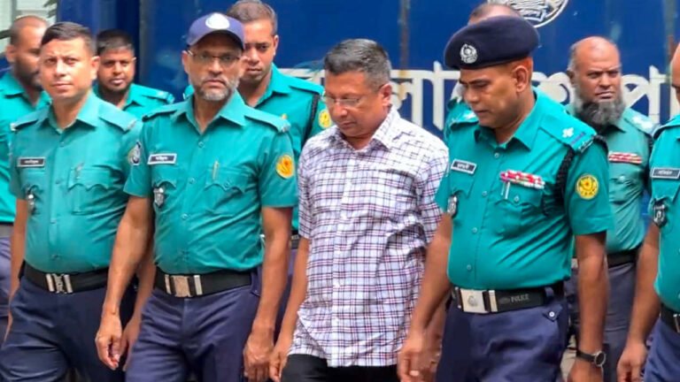 সাবেক আইজিপি মামুন ট্রাইব্যুনালে ক্ষমা চাইলেন