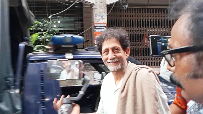 দুই কন্যার ‘আব্বু’ ডাকে আবুল বারকাতের আবেগমাখা সাড়া