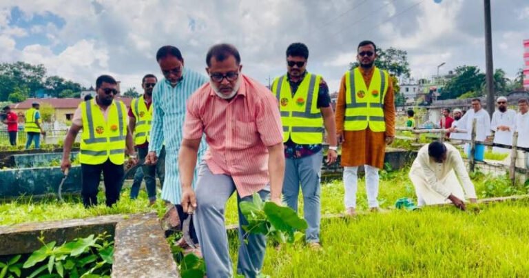 পটুয়াখালী পৌর গোরস্থানে ছাত্রদলের এক মাসব্যাপী পরিচ্ছন্নতা অভিযান শেষ