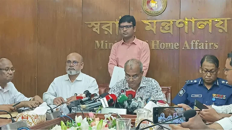 দুর্গাপূজা: ২৪ সেপ্টেম্বর থেকে মাঠে থাকবে আইনশৃঙ্খলা বাহিনী: জাহাঙ্গীর আলম