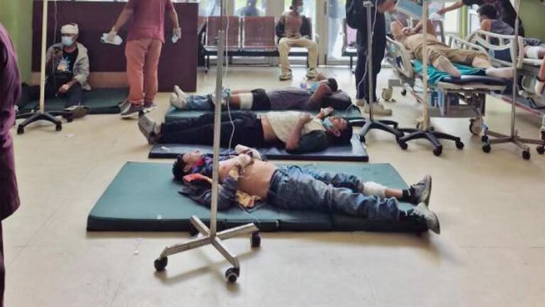 নেপালে বিক্ষোভে সহিংসতা, নিহত বেড়ে ১৬