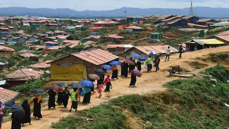 রোহিঙ্গা ও আশ্রয়দাতাদের সহায়তায় ৫৮ মিলিয়ন ডলার দিচ্ছে এডিবি