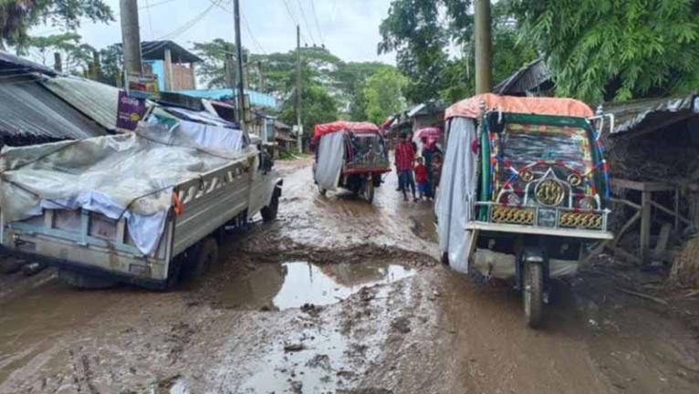 লোহালিয়া-বাউফল সড়ক মরণফাঁদে, প্রতিদিন দুর্ঘটনা
