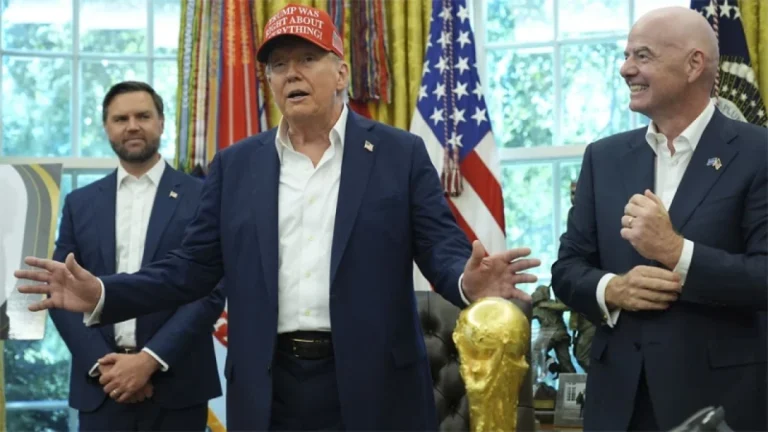 বিশ্বকাপের ভেন্যু বদলের হুমকি ট্রাম্পের