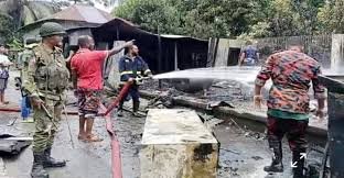 মাইকে ঘোষণা দিয়ে কুমিল্লায় ৪ মাজারে হামলা ভাঙচুর ও অগ্নি সংযোগ