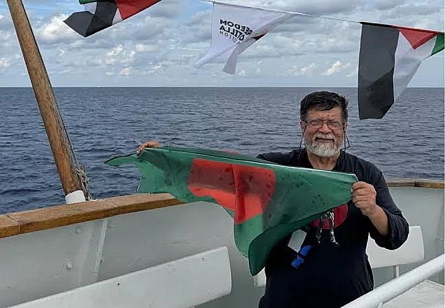 গাজা ফ্লোটিলায় যোগ দিয়ে বিশ্বজুড়ে আলোচনায় শহিদুল আলম