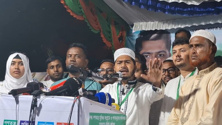 জাতীয় সরকার গঠনের মাধ্যমে দেশে স্থিতিশীলতা ফেরানোর আহ্বান নুরুল হকের