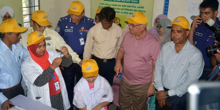 আমি মুক্তিযোদ্ধা, সেফ এক্সিট আমার জন্য নয়: উপদেষ্টা ফারুক ই আজম