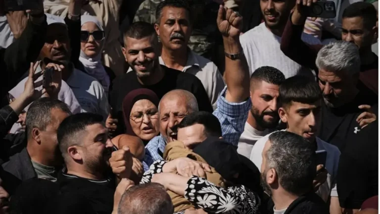 ইসরায়েলি কারাগার থেকে মুক্ত আবদুল্লাহ আবু রাফে: ‘আমরা ছিলাম কসাইখানায়’