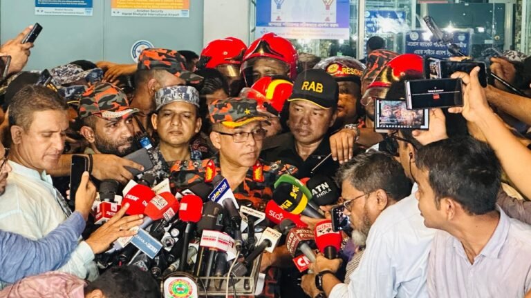 শাহজালাল বিমানবন্দরের কার্গো ভিলেজে ভয়াবহ অগ্নিকাণ্ড, তদন্তে সাত সদস্যের কমিটি