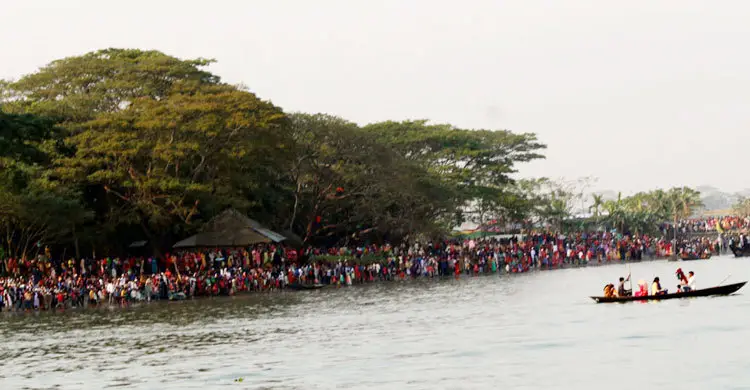 বরিশালের আড়িয়াল খাঁ নদীতে উদ্ধার হলো বিশালাকৃতির নোঙর