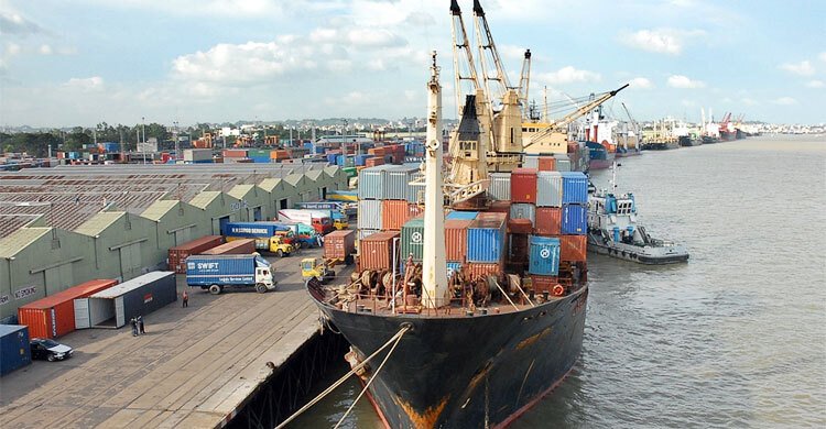 চট্টগ্রাম বন্দরে ৪১% মাশুল বৃদ্ধি, দামে আগুন লাগার আশঙ্কা