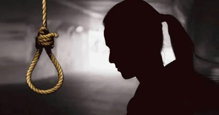 পিরোজপুরে বাবা-মায়ের সঙ্গে অভিমান করে মাদ্রাসাছাত্রীর আত্মহত্যা