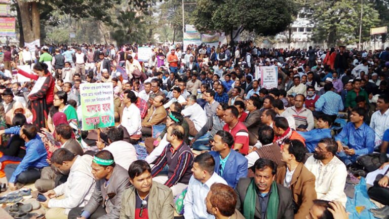 ৫ শতাংশ বাড়িভাতা প্রত্যাখ্যান, ভুখা মিছিলের ঘোষণা এমপিওভুক্ত শিক্ষকদের