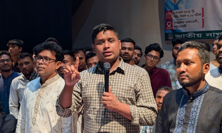 “আমরা বিএনপি নই, জামায়াতও নই; আমরা মধ্যপন্থায় আছি” — হাসনাত আব্দুল্লাহ