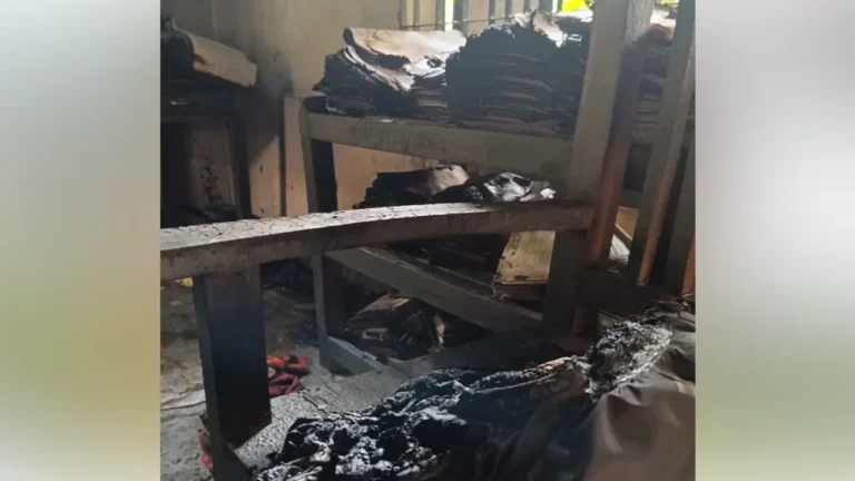 ব্রাহ্মণবাড়িয়ায় গ্রামীণ ব্যাংকে দুর্বৃত্তদের আগুন