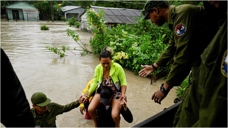 কেনিয়ায় ভয়াবহ ভূমিধসে ১৩ জনের মৃত্যু