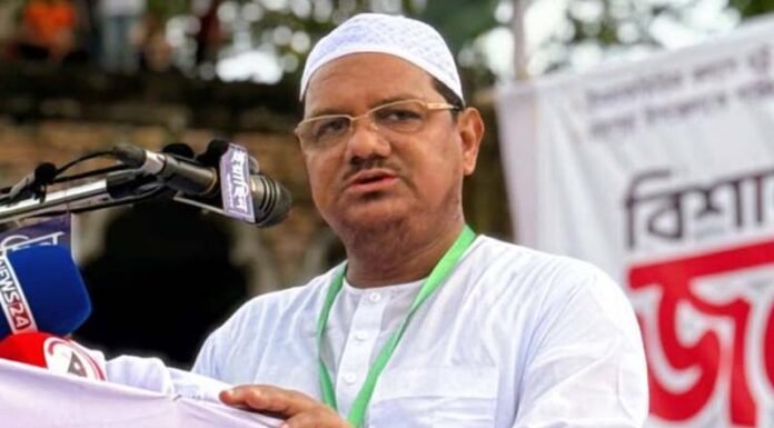 এক দিনে গণভোট ও জাতীয় নির্বাচন তামাশার শামিল: চরমোনাই পীর