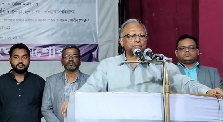 ভারতের দালালি করে আর ক্ষমতার মসনদে বসা  যাবেনা