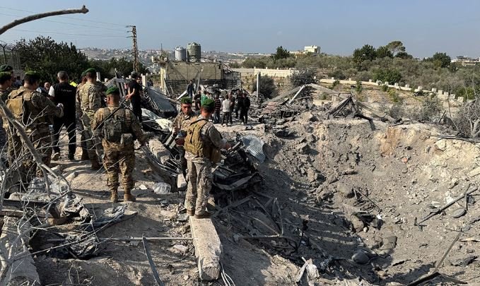 লেবাননে ইসরায়েলি হামলা শীর্ষ কমান্ডারসহ নিহত ৫