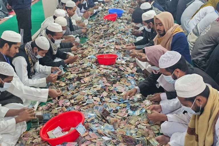 পাগলা মসজিদের দানবাক্সে মিলল প্রায় ১২ কোটি টাকা