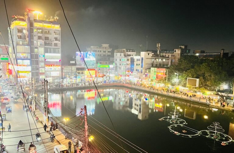 বরিশালে তীব্র শীত, মৌসুমের সর্বনিম্ন তাপমাত্রায় স্থবির জনজীবন