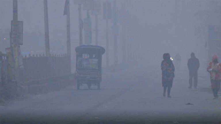 বরিশালে তাপমাত্রা স্বাভাবিকের ওপরে, শীতের দেখা মিলছে না