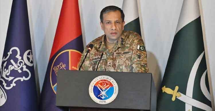 ইমরান খানকে ‘জাতীয় নিরাপত্তার হুমকি’ ঘোষণা আইএসপিআর-এর