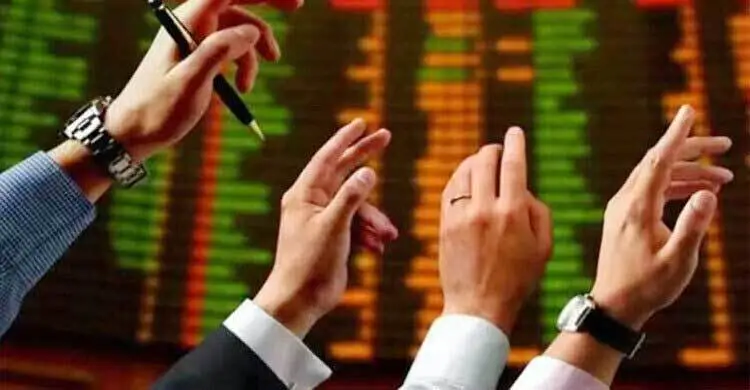 শেয়ারবাজারে ফের দরপতন, লেনদেনে সীমিত উত্থান