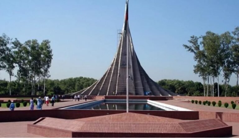 আজ স্মৃতিসৌধে যাবেন তারেক রহমান