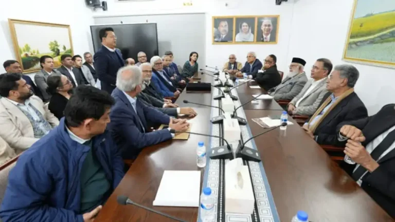 ক্ষমতায় এলে ব্যবসায়ীদের পাশে থাকবে বিএনপি