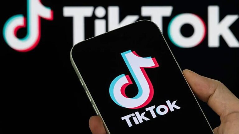 নতুন চুক্তিতে টিকটক: বদলাতে পারে মার্কিন ব্যবহারকারীর অভিজ্ঞতা