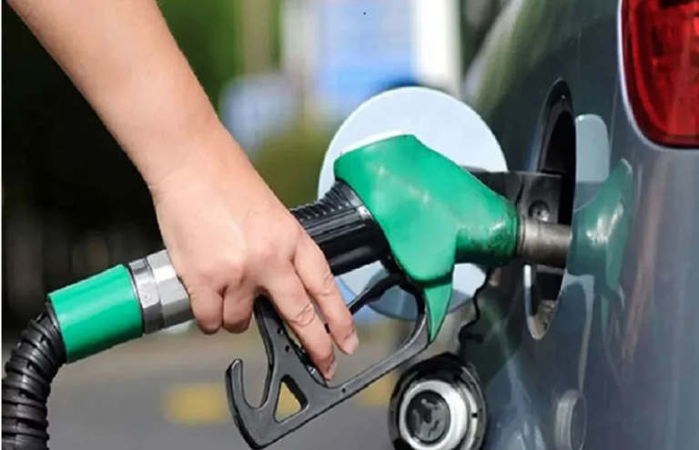 নতুন বছরে ডিজেল, পেট্রল, অকটেন ও কেরোসিনের দাম কমালো সরকার