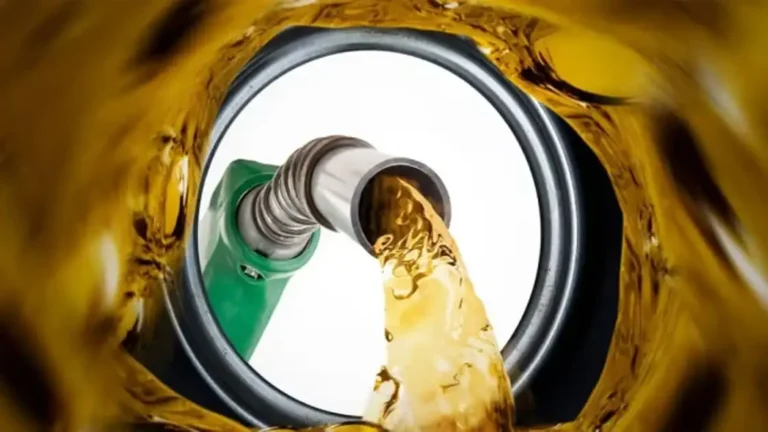 ডিজেল, পেট্রোল, কেরোসিন ও অকটেনের দাম লিটার প্রতি ২ টাকা কমলো